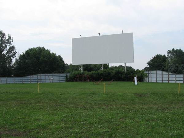 5 Mile Drive-In Theatre - Summer 2013 (newer photo)